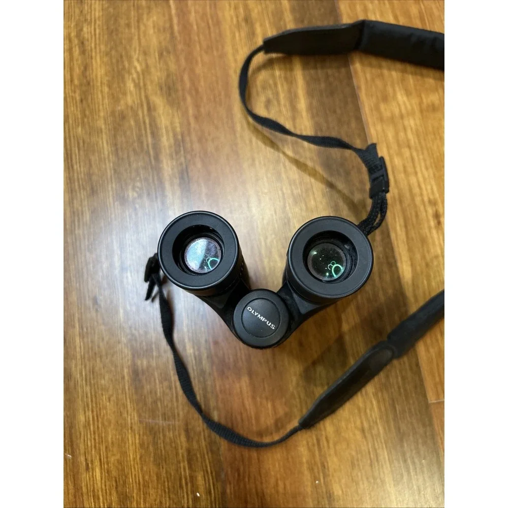 Olympus 8x25 WP1 Field 5.5 Waterproof Binoculars With Strap